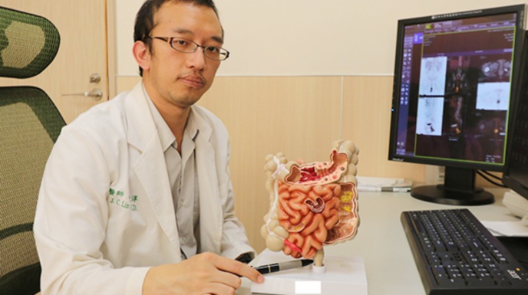 亞洲大學附屬醫院大腸直腸外科主治醫師林敬淳