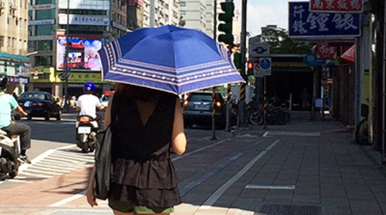 全台飆高溫 全台飆高溫