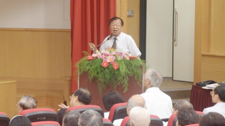 曾春典醫師演講 曾春典醫師演講