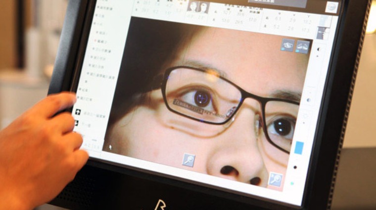 醫學驗光、配鏡客製化 訂做個人專屬眼鏡