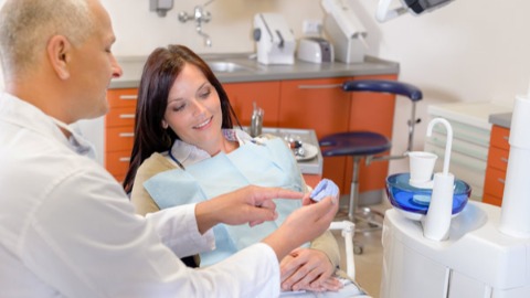 人工植牙好清潔 降低牙周病復發機率