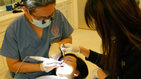 高階彩光齒科掃描 揪出牙周病灶
