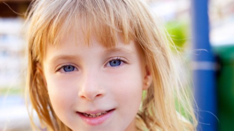 角膜塑型術搭配戶外活動 有效抑制學童近視