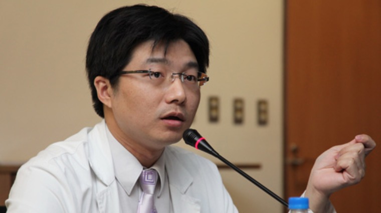 外傷手術致太陽穴凹陷 自體脂肪移植填補 外傷手術致太陽穴凹陷 自體脂肪移植填補